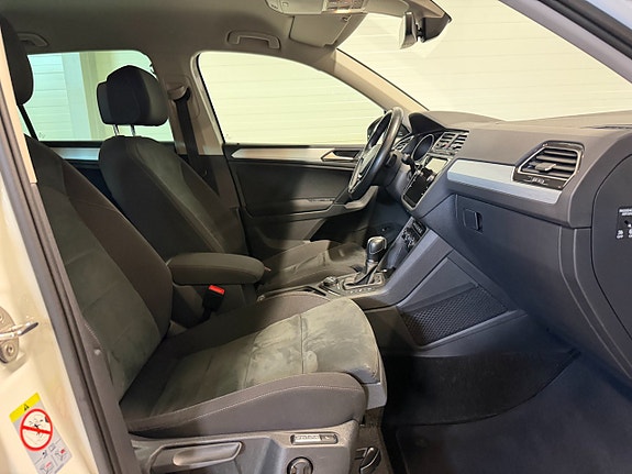 Volkswagen Tiguan 12 of 22