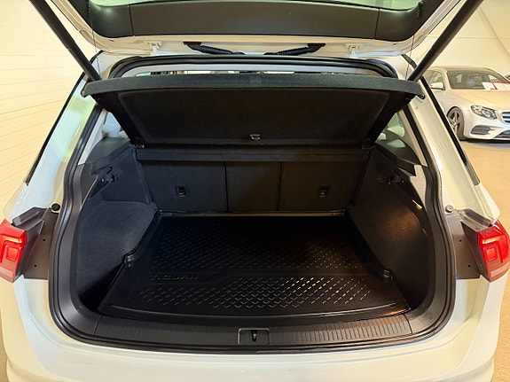 Volkswagen Tiguan 10 of 22