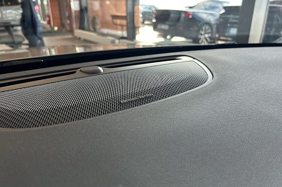 Volvo V60 24 of 29
