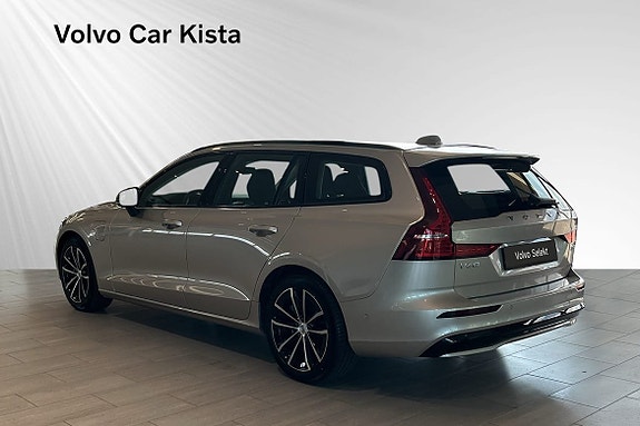 Volvo V60 4 of 29