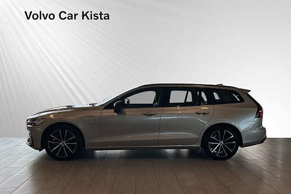 Volvo V60 3 of 29