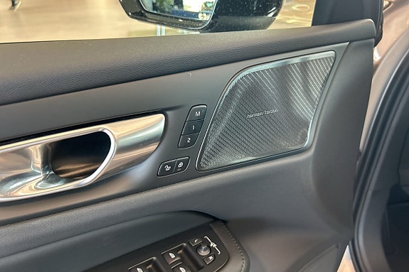 Volvo V60 19 of 29