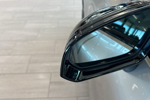 Volvo V60 14 of 29