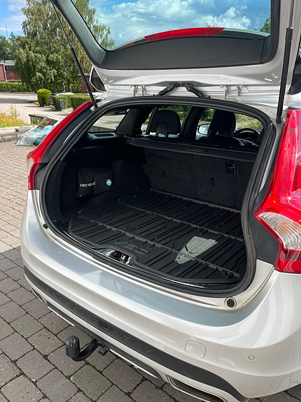Volvo V60 Cross Country 6 of 6