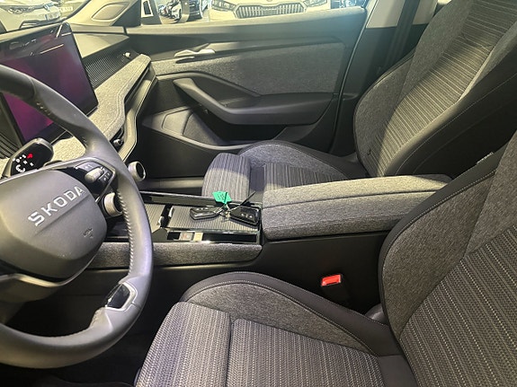 Skoda Superb 8 of 22
