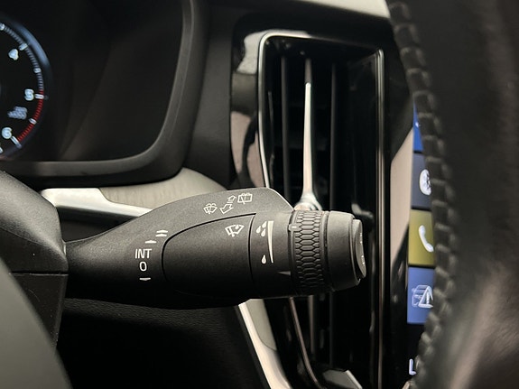 Volvo V60 Cross Country 27 of 30