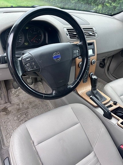 Volvo V50 5 of 8