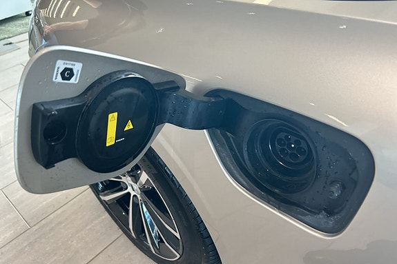 Volvo V60 13 of 24