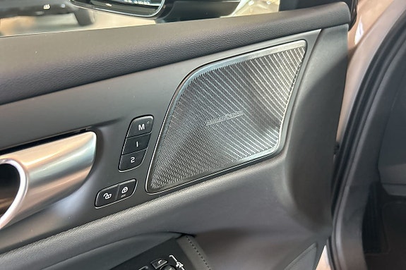Volvo V60 16 of 24