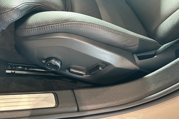 Volvo V60 17 of 24