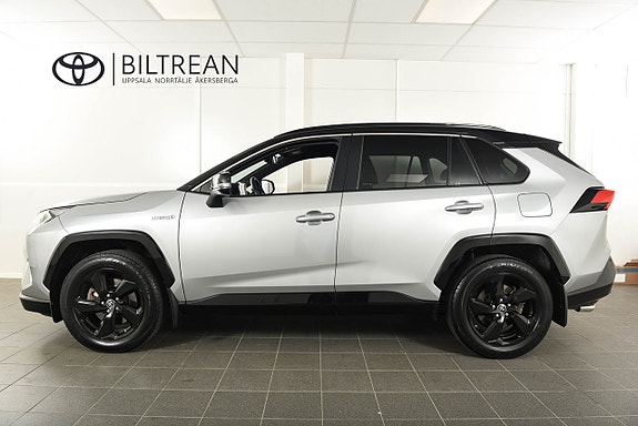 Toyota RAV4 3 of 15