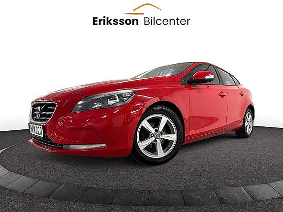 Volvo V40 9 of 26