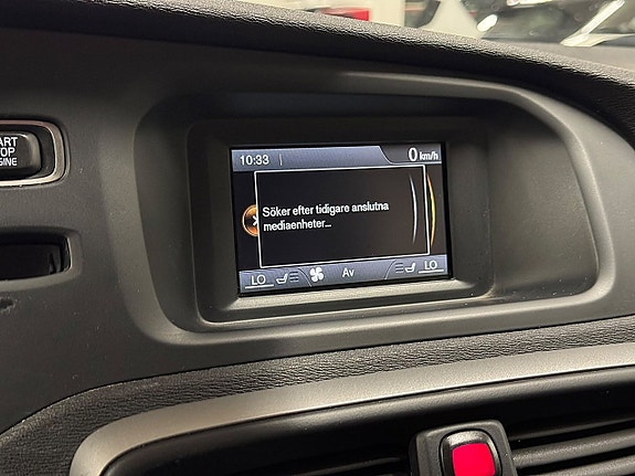Volvo V40 21 of 26