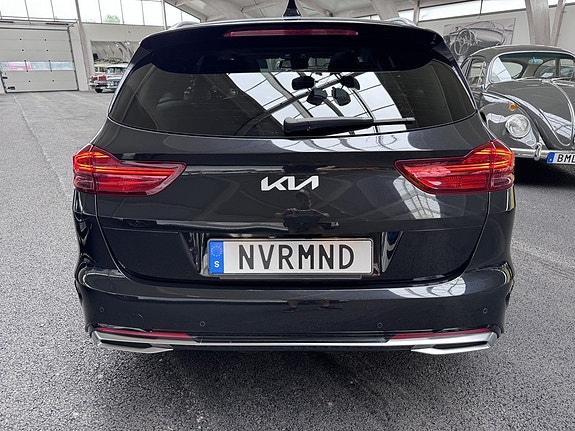 Kia Ceed 4 of 23