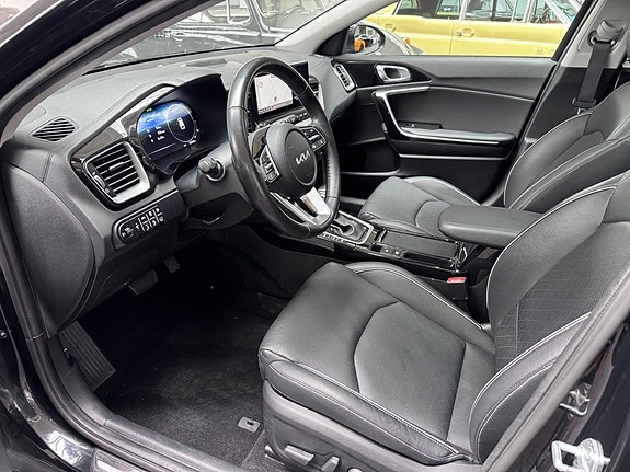 Kia Ceed 9 of 23