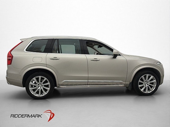 Volvo XC90 9 of 30