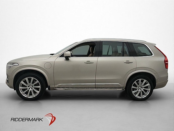 Volvo XC90 4 of 30