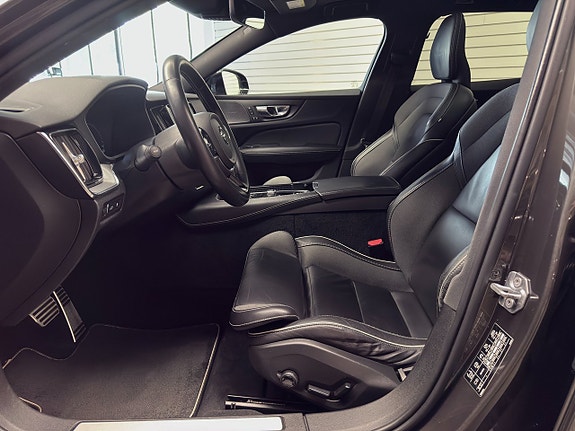 Volvo V60 13 of 26