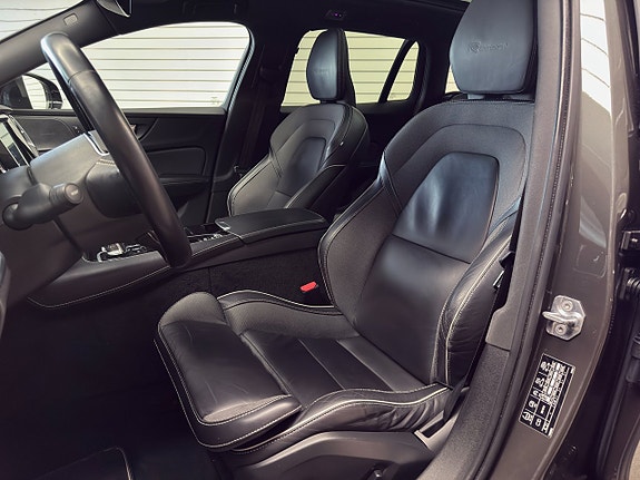 Volvo V60 14 of 26