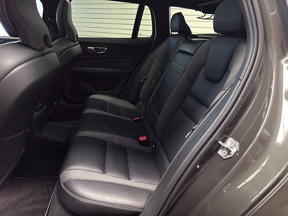 Volvo V60 21 of 26