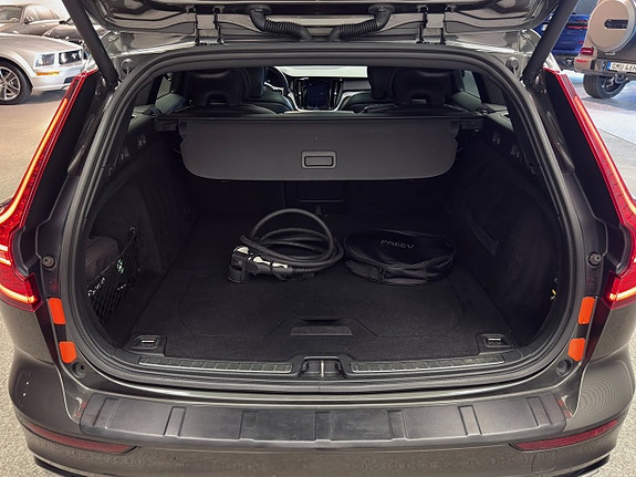 Volvo V60 25 of 26