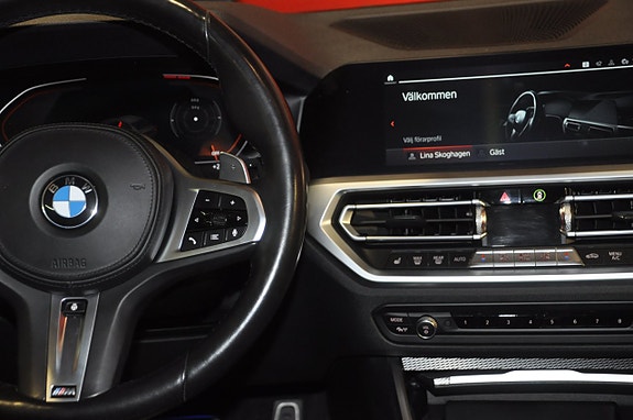 BMW 330i 7 of 22