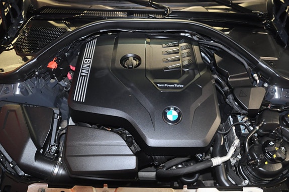 BMW 330i 20 of 22