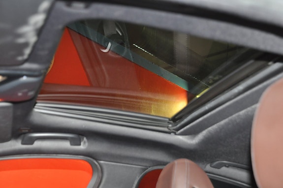 BMW 330i 17 of 22