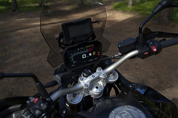 BMW F 900 GS 5 of 8
