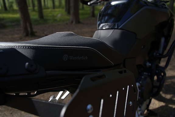 BMW F 900 GS 8 of 8