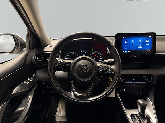 Toyota Yaris 9 of 13