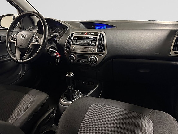 Hyundai i20 12 of 23