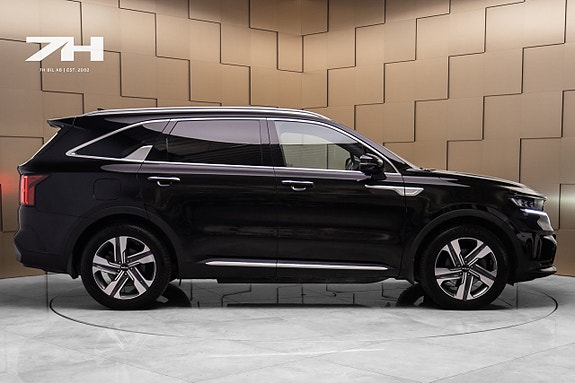 Kia Sorento 6 of 25