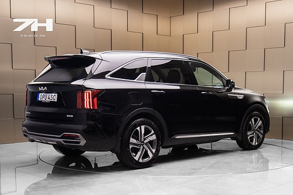 Kia Sorento 5 of 25