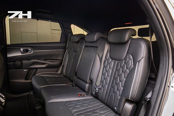 Kia Sorento 19 of 25