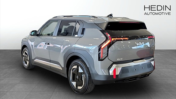 Kia EV3 6 of 12