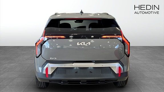 Kia EV3 5 of 12