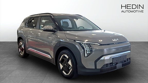 Kia EV3 3 of 12