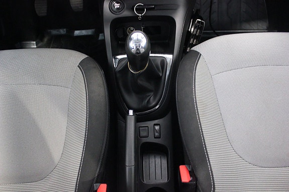 Renault Captur 16 of 21