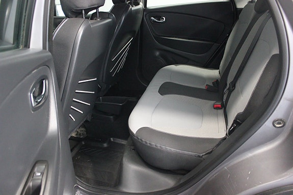 Renault Captur 10 of 21