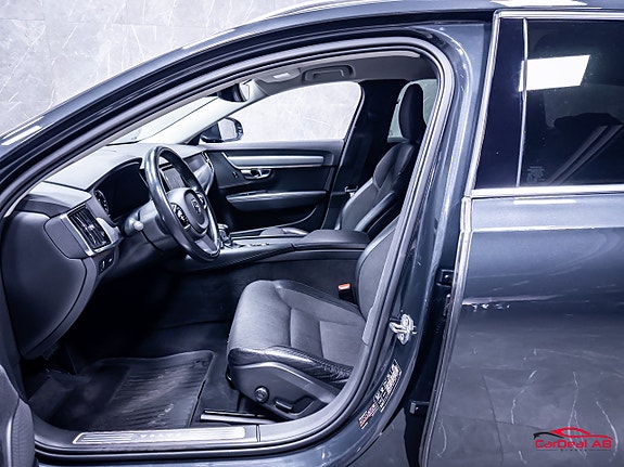 Volvo V90 12 of 30