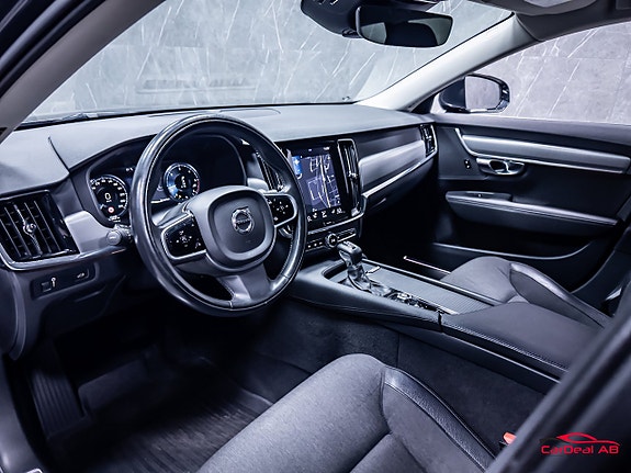 Volvo V90 13 of 30