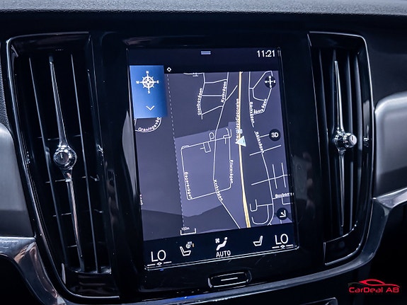 Volvo V90 26 of 30