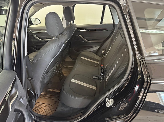 BMW X1 11 of 18