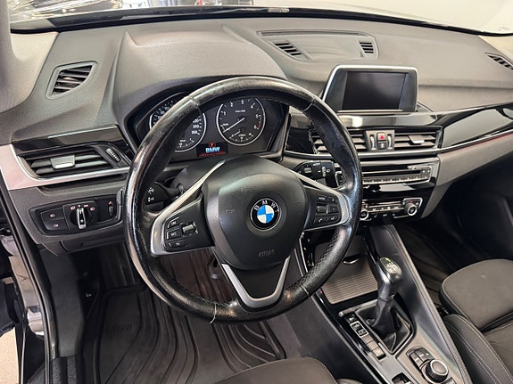BMW X1 9 of 18