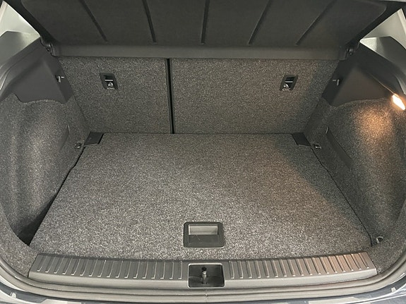 Seat Arona 10 of 20