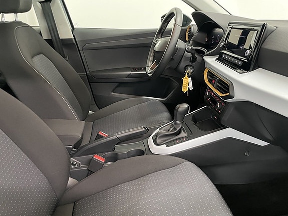Seat Arona 13 of 20