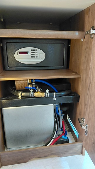 Frankia I8400 Platin Plus 28 of 30