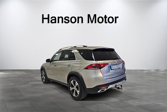 Mercedes-Benz GLE350 de 2 of 12