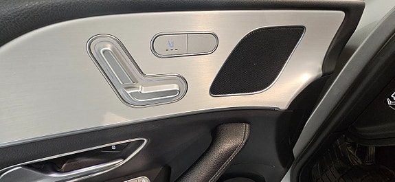 Mercedes-Benz GLE350 de 8 of 12